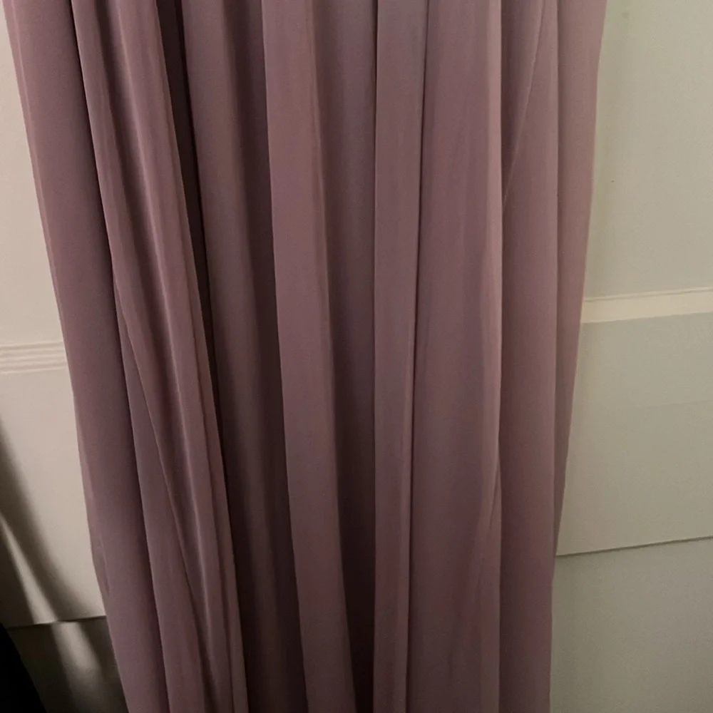 NWT david's bridal quartz v neck mesh gown with slit size: 14 - Picture 7 of 8